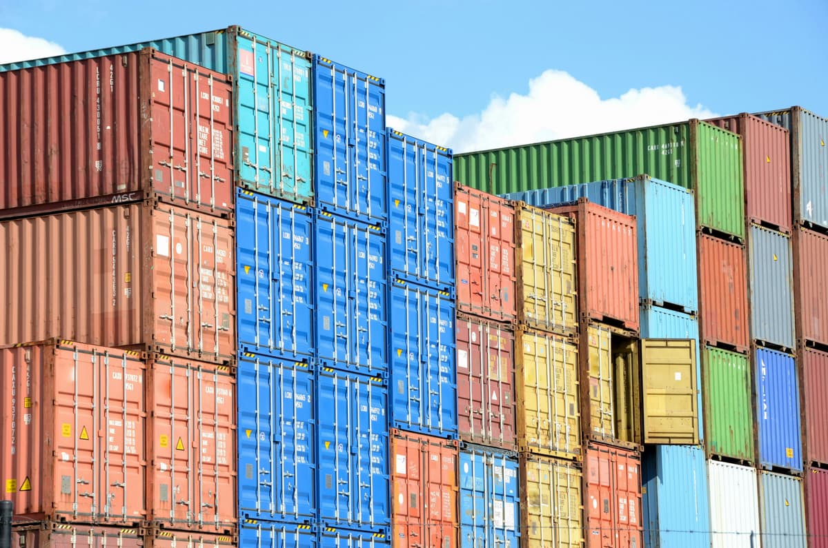 Importación y comercialización de materias primas